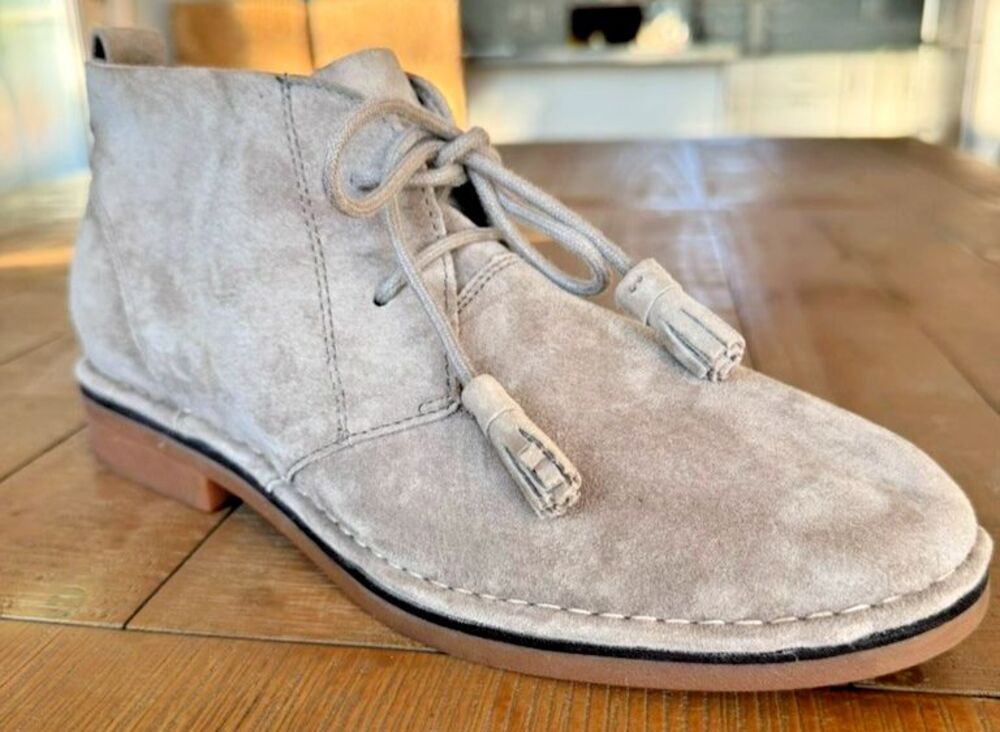 Hush Puppies Suede Chukka Ankle Boots Taupe Grey Tasseled Lace Up US 10 EU 42